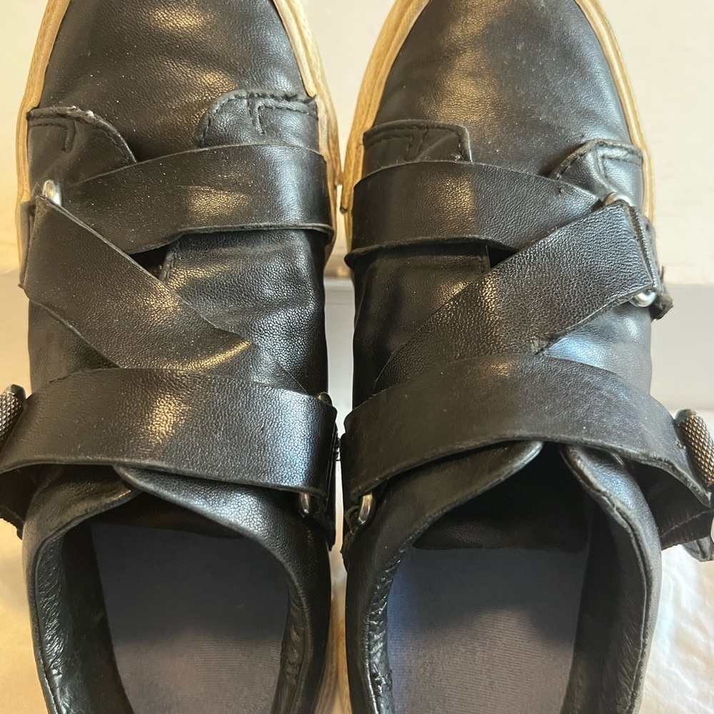 Frye- double buckle Z strap slip on shoes. Leather Black, size 8
